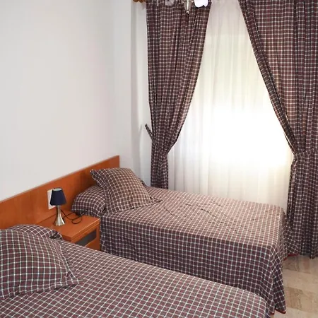 Marina Puente Apartment